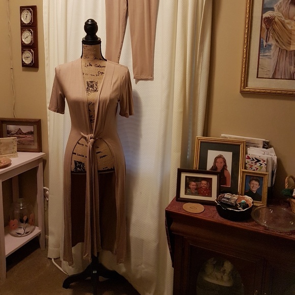 ONE LEFT! Khaki Opague Duster and Leggings Set - Picture 5 of 8